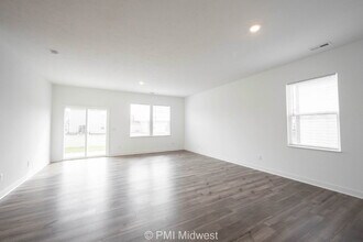 713 Penrose Pl in Danville, IN - Building Photo - Building Photo