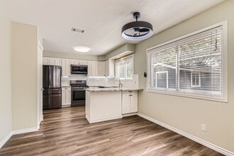 7801 Wycombe Dr in Austin, TX - Building Photo - Building Photo