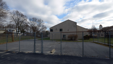 Echo Valley Apartments in West Warwick, RI - Building Photo - Building Photo