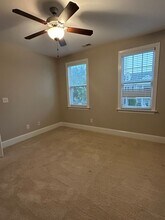 1048 Philpott Dr in Chapel Hill, NC - Building Photo - Building Photo