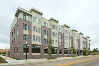 Lofts on Louis in Jackson, MI - Foto de edificio - Building Photo