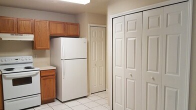 2805 Hightower Ave S in Lehigh Acres, FL - Building Photo - Building Photo