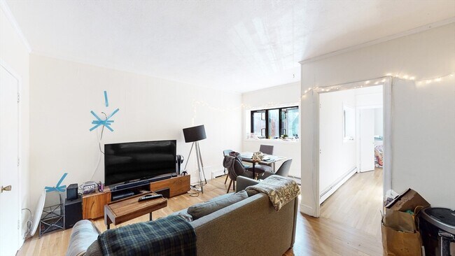 513 Beacon St in Boston, MA - Building Photo - Building Photo