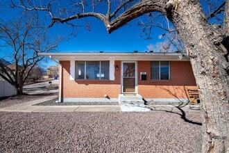 102 N 25th St in Colorado Springs, CO - Building Photo - Building Photo