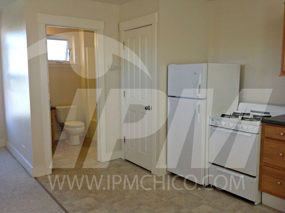 2386 England St-Unit -2386 England Street # 2 in Chico, CA - Building Photo