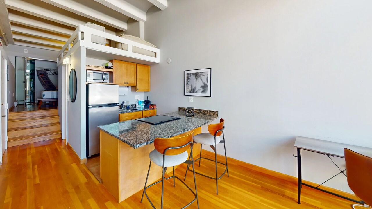 12 Stoneholm St in Boston, MA - Building Photo