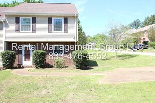752 Cahaba Manor Trail in Pelham, AL - Building Photo