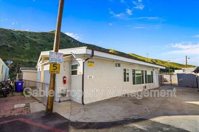 property at 17197 Sierra Hwy