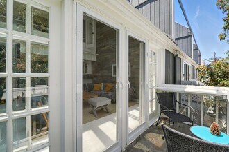 33 Reef St in Marina Del Rey, CA - Building Photo - Building Photo