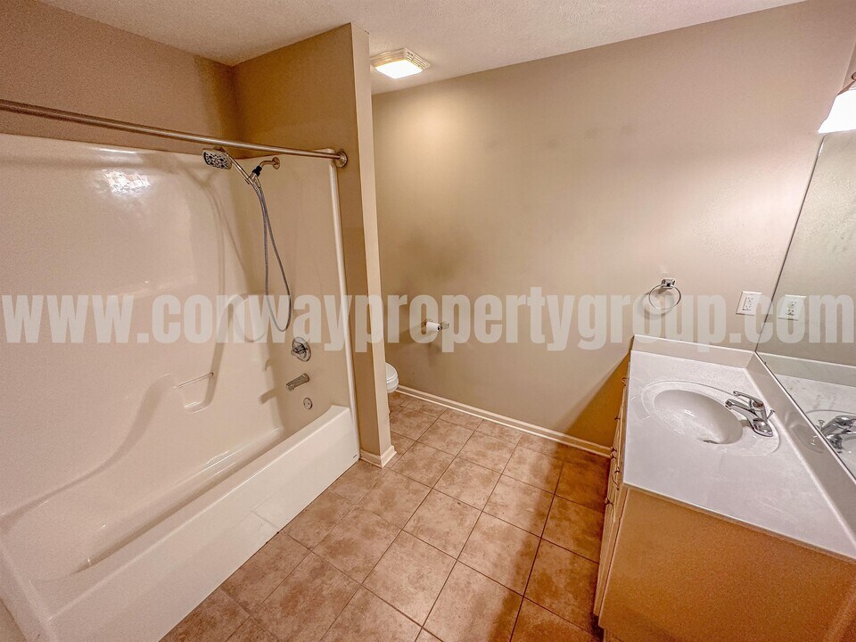 2470 Landover Trail in Conway, AR - Building Photo