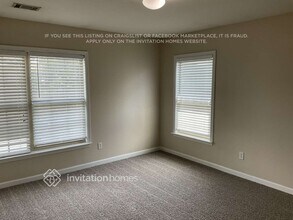 6324 Stonelake Dr SW in Atlanta, GA - Building Photo - Building Photo