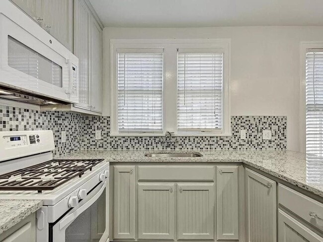 property at 3202 Beanna St