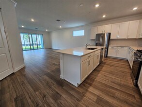 1974 Wandering Willow Way in Wellington, FL - Foto de edificio - Building Photo