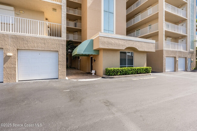 1575 N Hwy A1A in Indialantic, FL - Building Photo - Building Photo