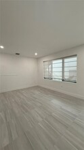 2031 Meridian Ave in Miami Beach, FL - Building Photo - Building Photo