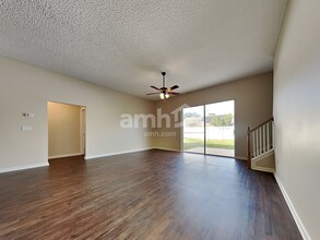 1468 Canopy Oaks Dr in Orange Park, FL - Building Photo - Building Photo