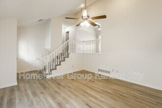 1200 NE Country Ln in Lee's Summit, MO - Building Photo - Building Photo