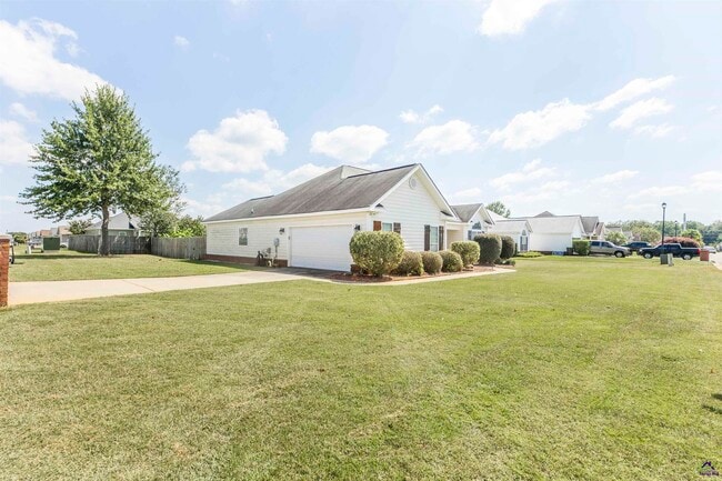 100 Apple Ct in Warner Robins, GA - Building Photo - Building Photo