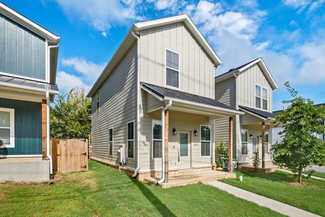 1421 S Duncan Ave in Fayetteville, AR - Building Photo - Building Photo