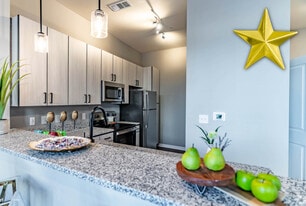 6228 Music City in Nashville, TN - Building Photo