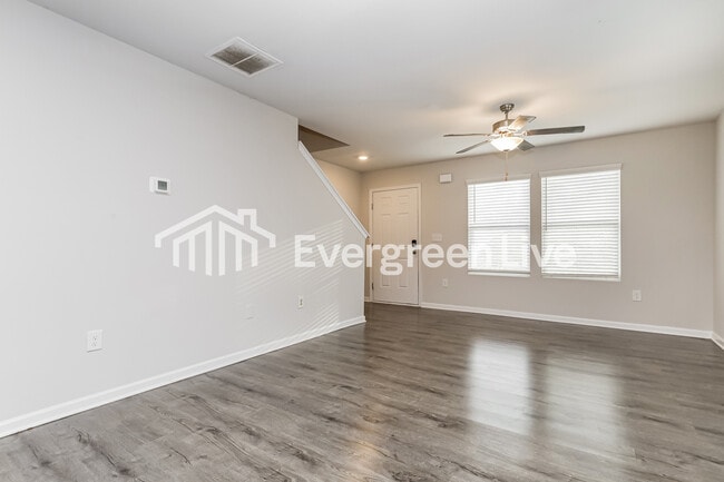 119 Kingston Ct in Griffin, GA - Building Photo - Building Photo