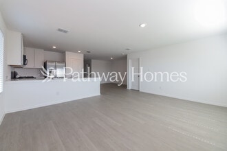 11316 Rodeo Dr in Providence Village, TX - Foto de edificio - Building Photo