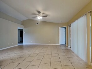 1330 Coolmont Dr in Brandon, FL - Building Photo - Building Photo