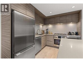 1550 Fern St in North Vancouver, BC - Building Photo - Building Photo