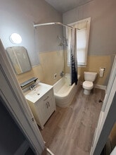 603 Albion Ave, Unit 3 in Fairmont, MN - Building Photo - Building Photo