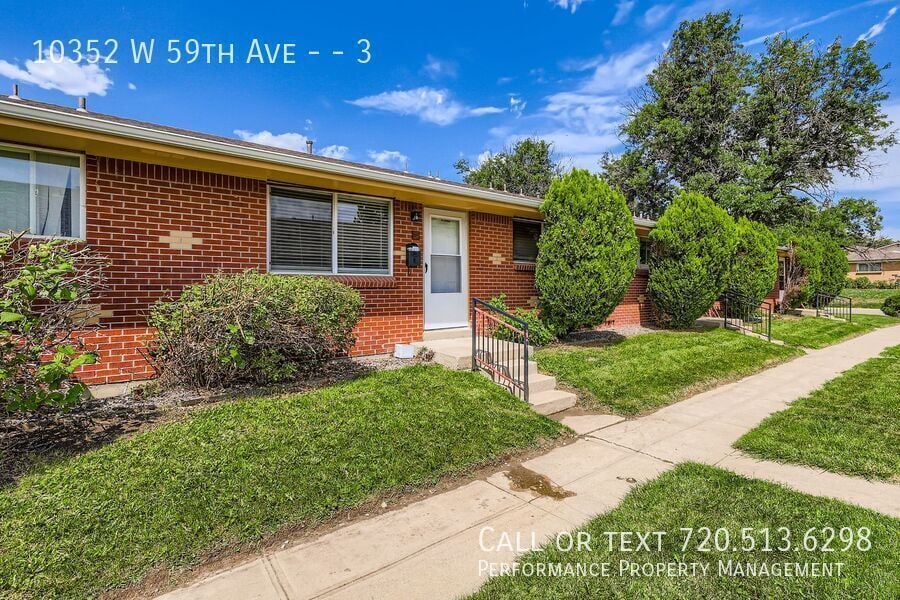 10352 W 59th Ave in Arvada, CO - Building Photo