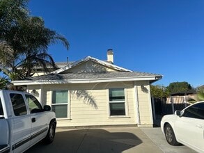 17934 Fairfax St in Fontana, CA - Building Photo - Building Photo