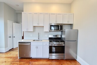 321 Union St in New Bedford, MA - Building Photo - Building Photo