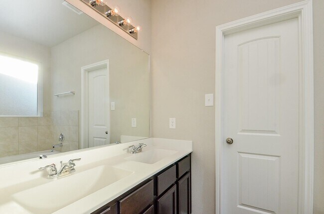 property at 3606 Giorgio Pastel Pl