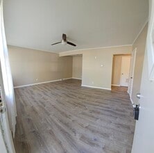 4011 Buckingham Dr in Rockford, IL - Building Photo - Building Photo