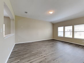 1019 Mule Deer Rd in Forney, TX - Foto de edificio - Building Photo