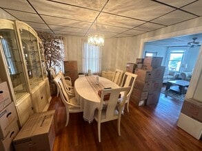 17 Edmands St, Unit 2 in Somerville, MA - Foto de edificio - Building Photo