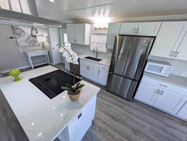 property at 79 N Meadow Dr