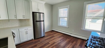 69 Mozart St, Unit 3 in Boston, MA - Building Photo - Building Photo