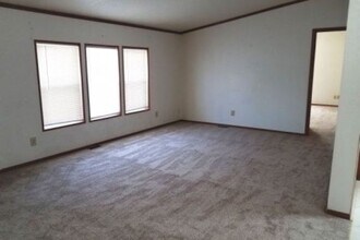 3831 Plains Dr in Shepherd, MT - Building Photo - Building Photo