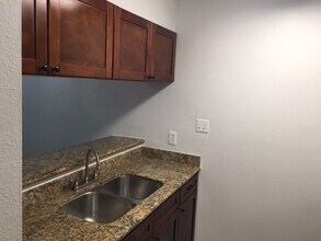 7114 N Holiday Dr in Galveston, TX - Building Photo - Building Photo