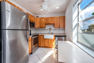369 Capri H in Delray Beach, FL - Building Photo - Building Photo