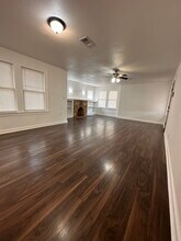 1126 Pioneer Dr in Dallas, TX - Building Photo - Building Photo
