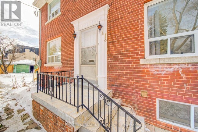 880 Shaw St in Toronto, ON - Building Photo - Building Photo