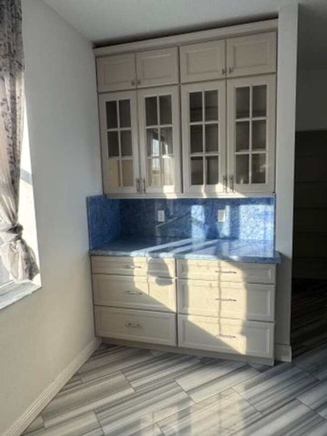 1241 Vía De Fossi in Boynton Beach, FL - Building Photo - Building Photo