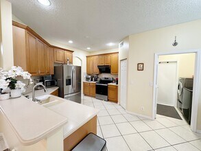 5152 Woodfield Way in Coconut Creek, FL - Building Photo - Building Photo