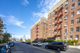 110 Shore Blvd in Brooklyn, NY - Building Photo - Building Photo