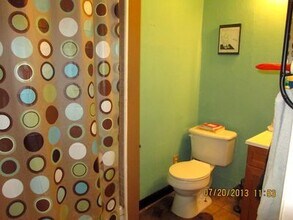 1210 S Broad St-Unit -2R in Philadelphia, PA - Foto de edificio - Building Photo