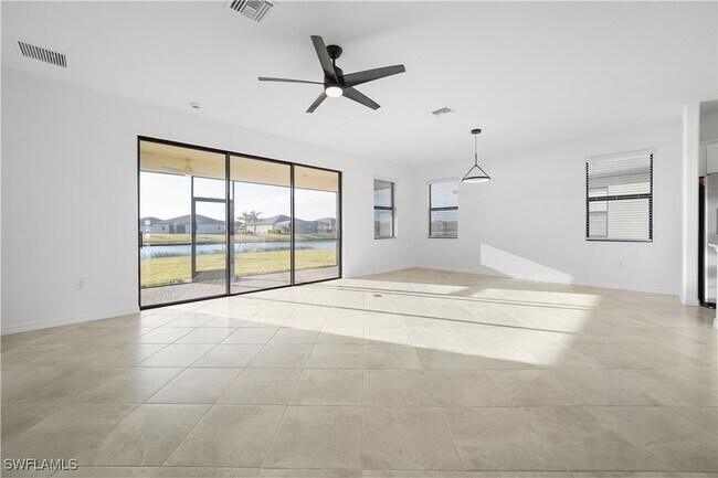 14905 Palamos Cir in Ft. Myers, FL - Building Photo - Building Photo