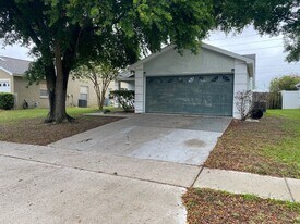 2609 Autumn Creek Cir in Kissimmee, FL - Building Photo