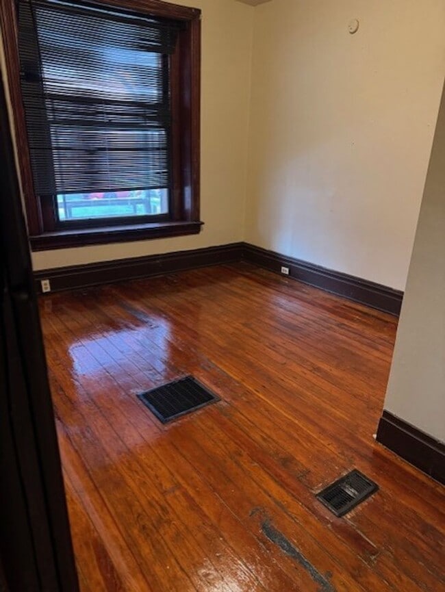 property at 1158 Mulberry St